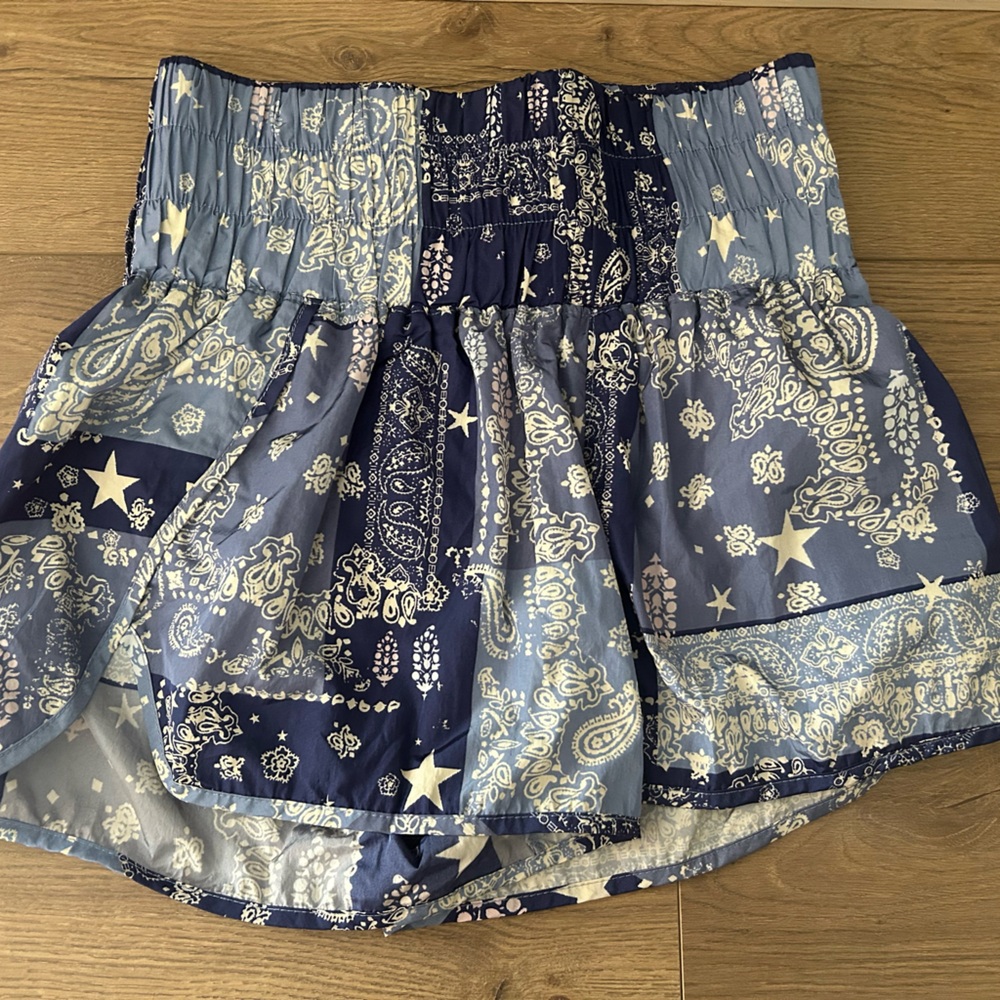 NEW Free People Movement The Way Home shorts, Size large